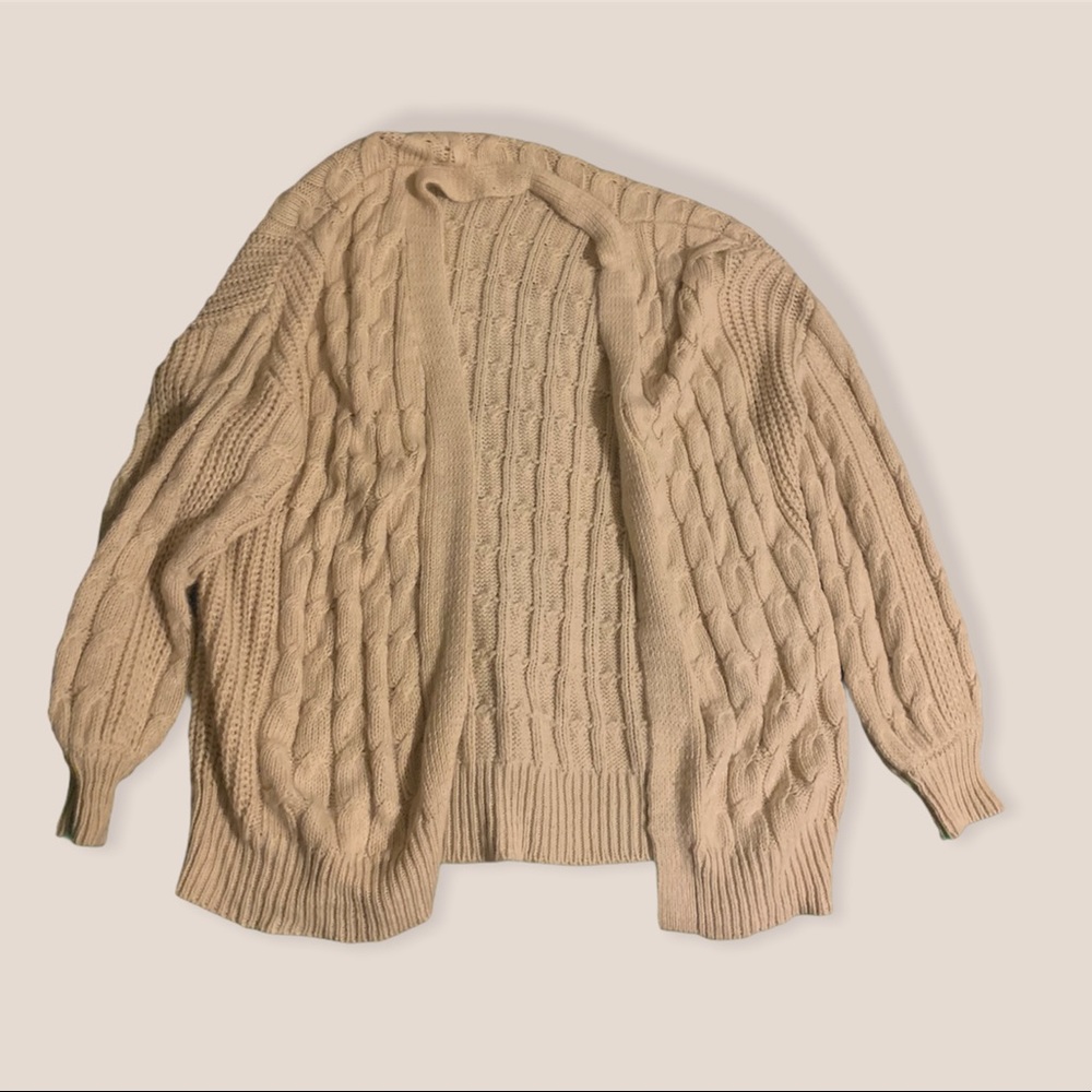 Cute and Chic cream cardigan!